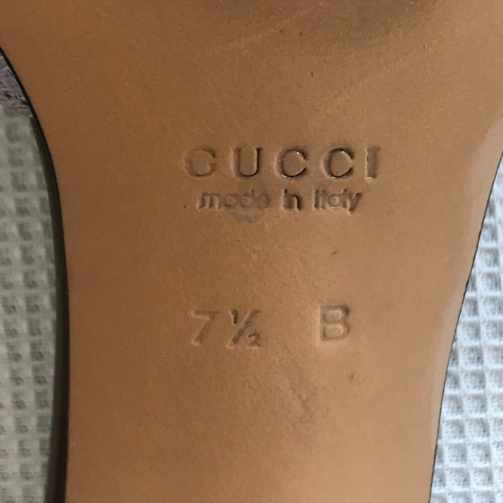 Gucci Lavender Mules, Heeled Slides Square Toe Logo printed fabric, size 7 1/2 B - Picture 5 of 9